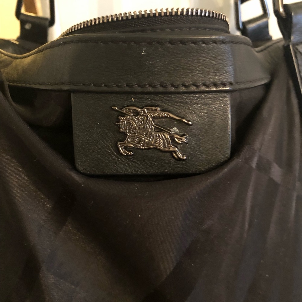 Burberry Tote in signature plaid